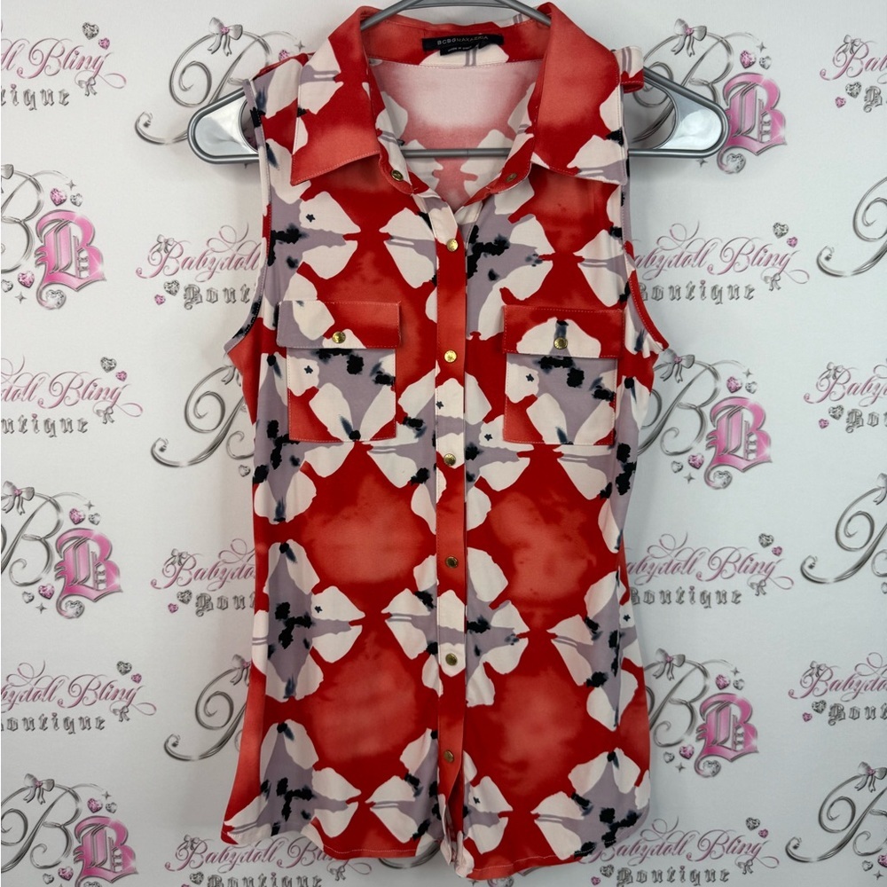 BCBGMaxAzria tank top button up hold buttons Red and White Sleeveless Blouse
